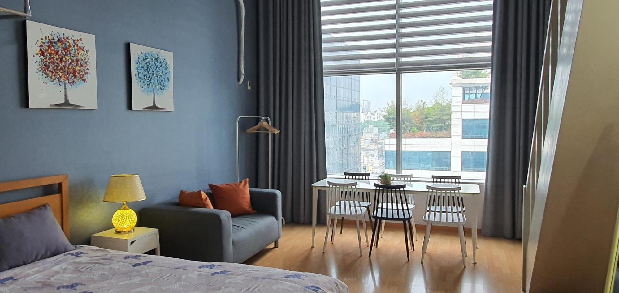 Moon Apartment Seoul