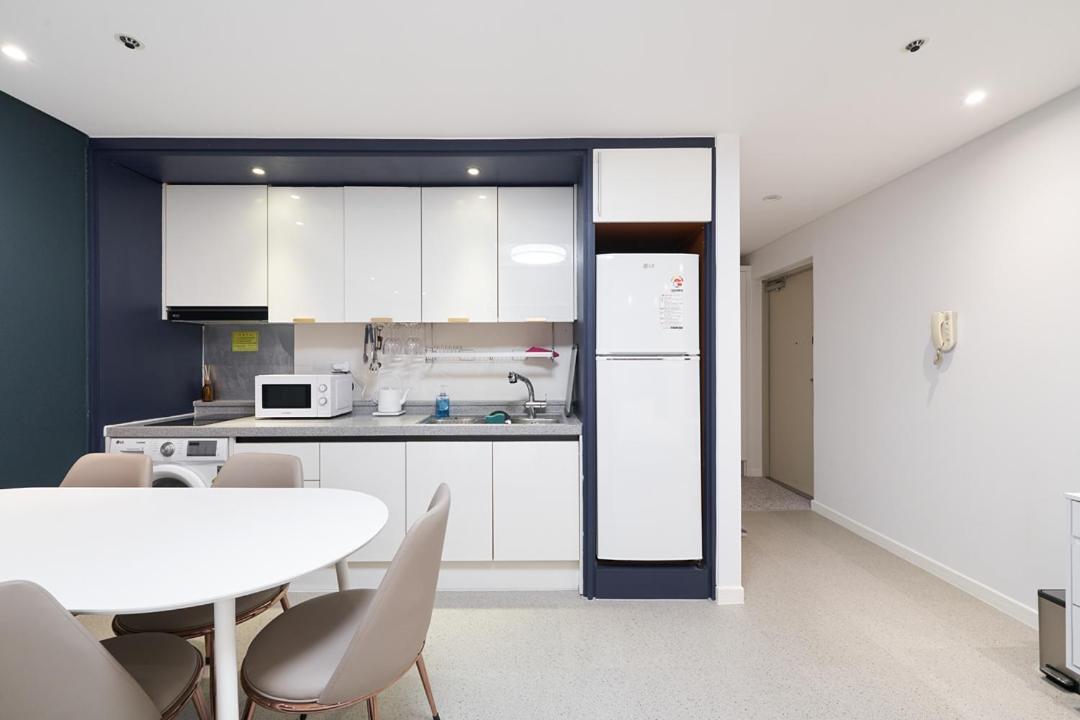 Moon Apartment Seoul